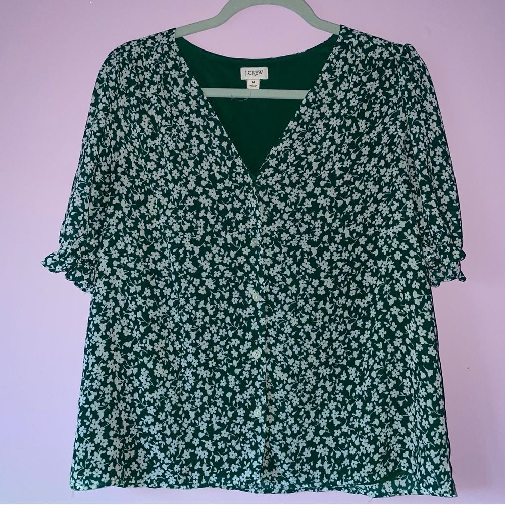 J. Crew Size M Green Ditsy Floral Top Short Sleeve Blouse
